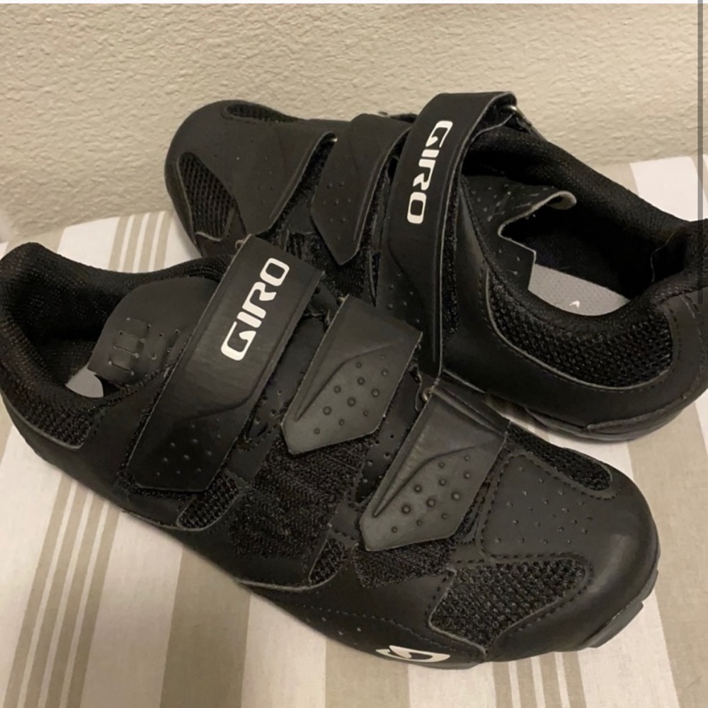 Giro Cycling/Spin Shoes